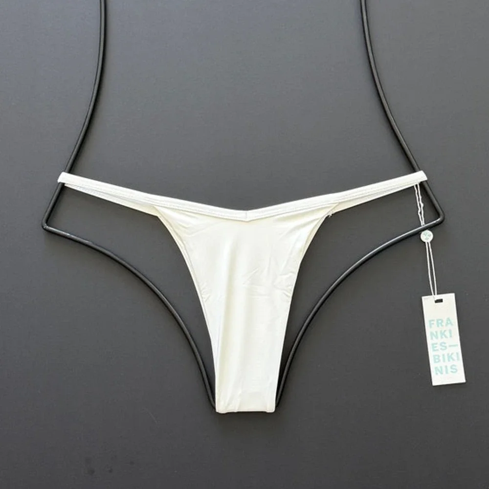 NWT Frankies Bikinis Binx Skimpy Bikini Bottom White Medium Y2K 90s